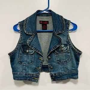 First kiss crop Denim Y2K Vest with Button Details